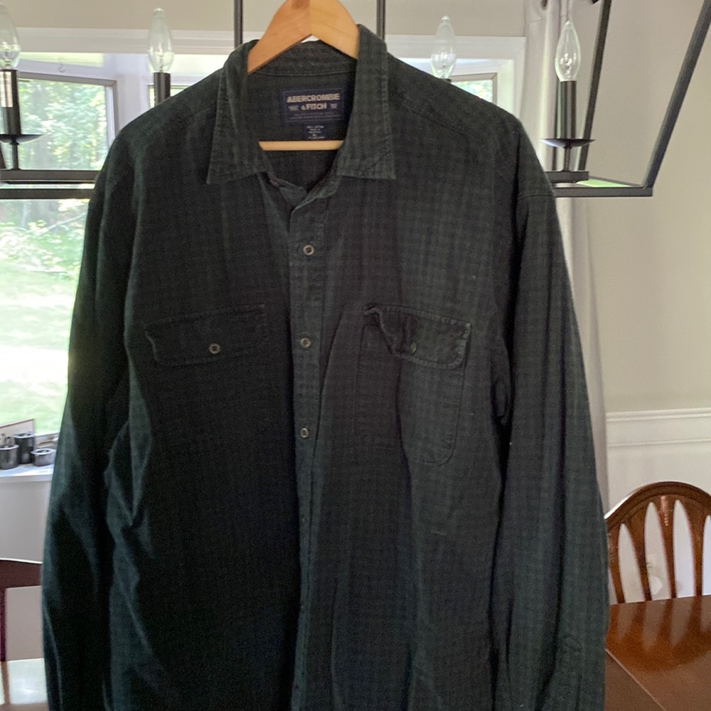 Men’s Abercrombie and Fitch shirt!  Good Condition!  Size XL!